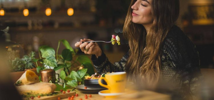 mindful eating during the holidays enjoy the festivities without overindulging
